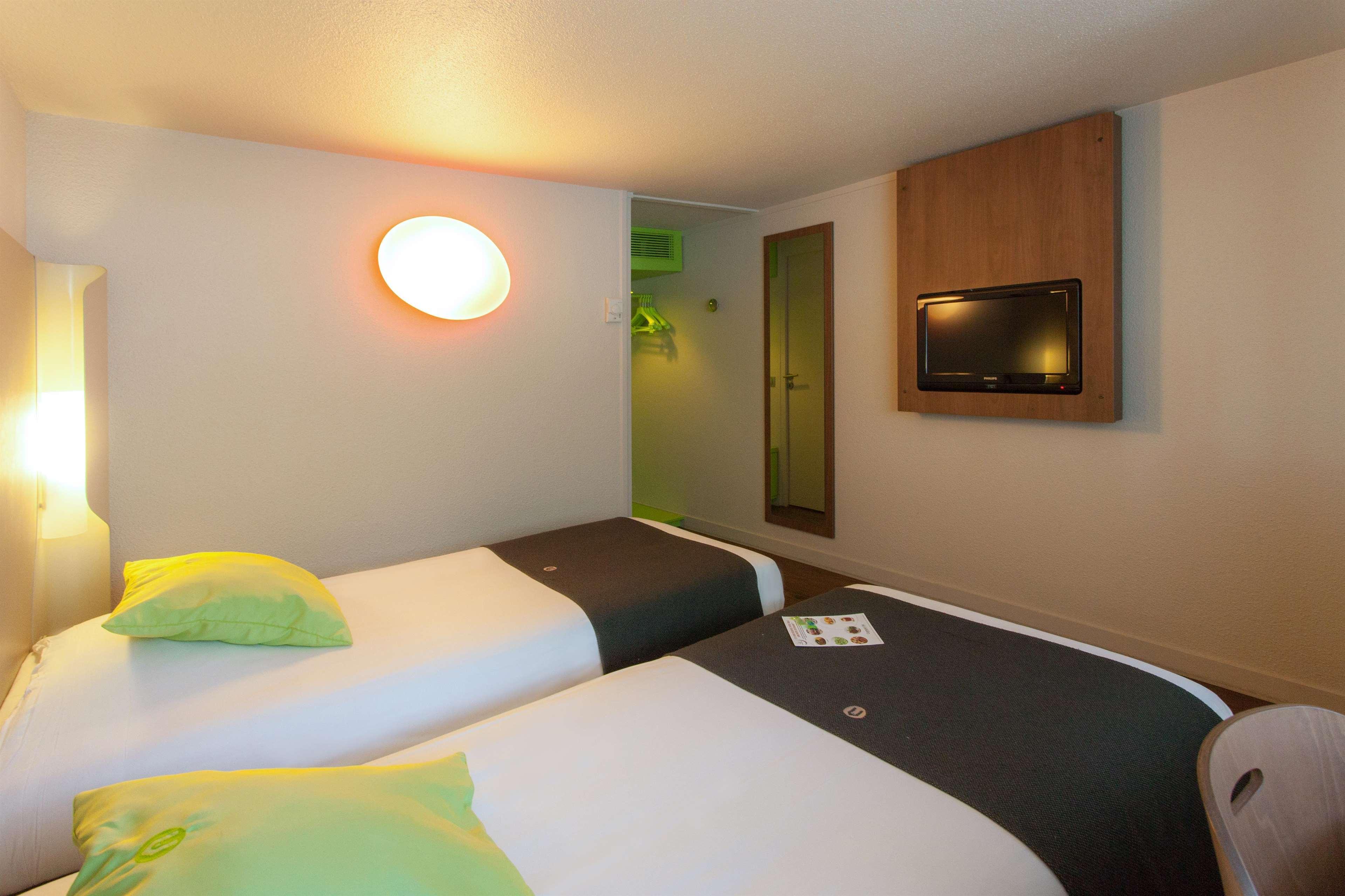 Campanile Tours Sud ~ Joue-Les-Tours Hotell Eksteriør bilde
