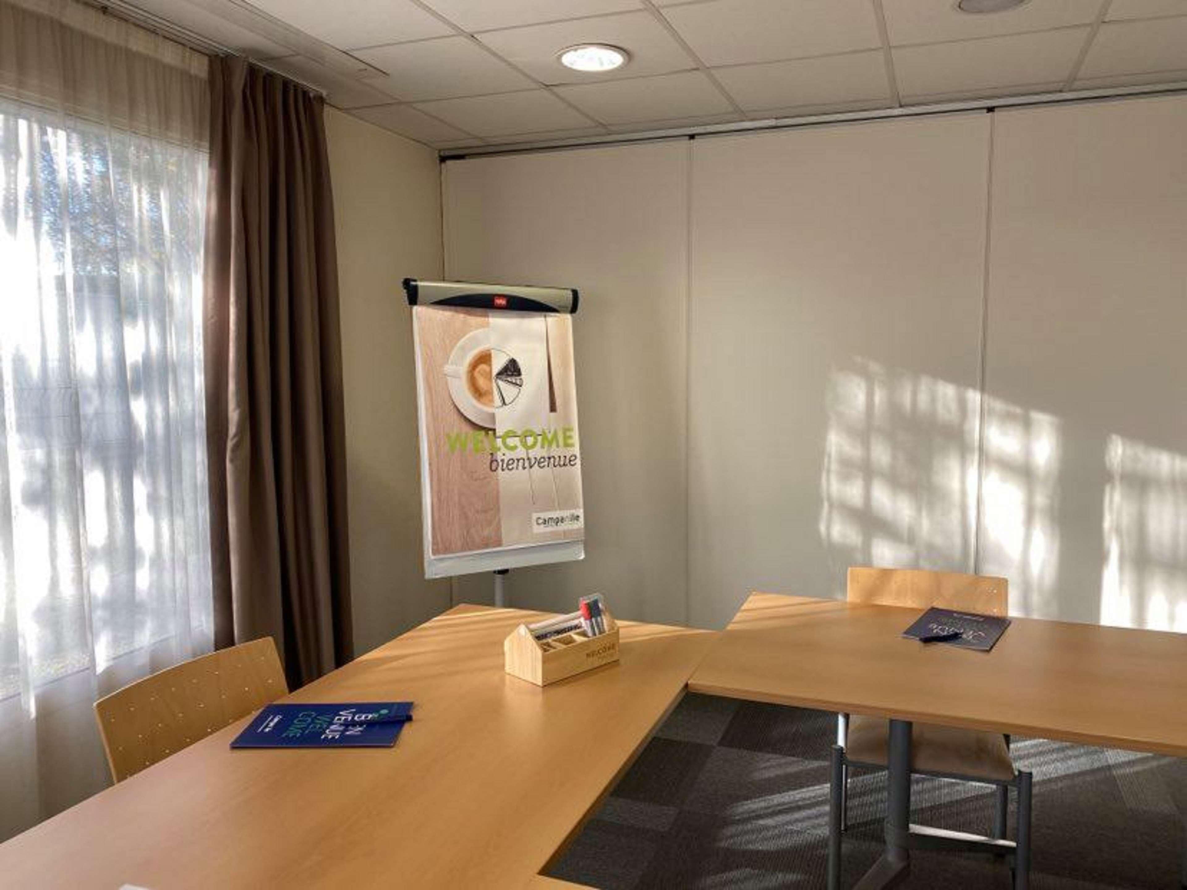 Campanile Tours Sud ~ Joue-Les-Tours Hotell Eksteriør bilde